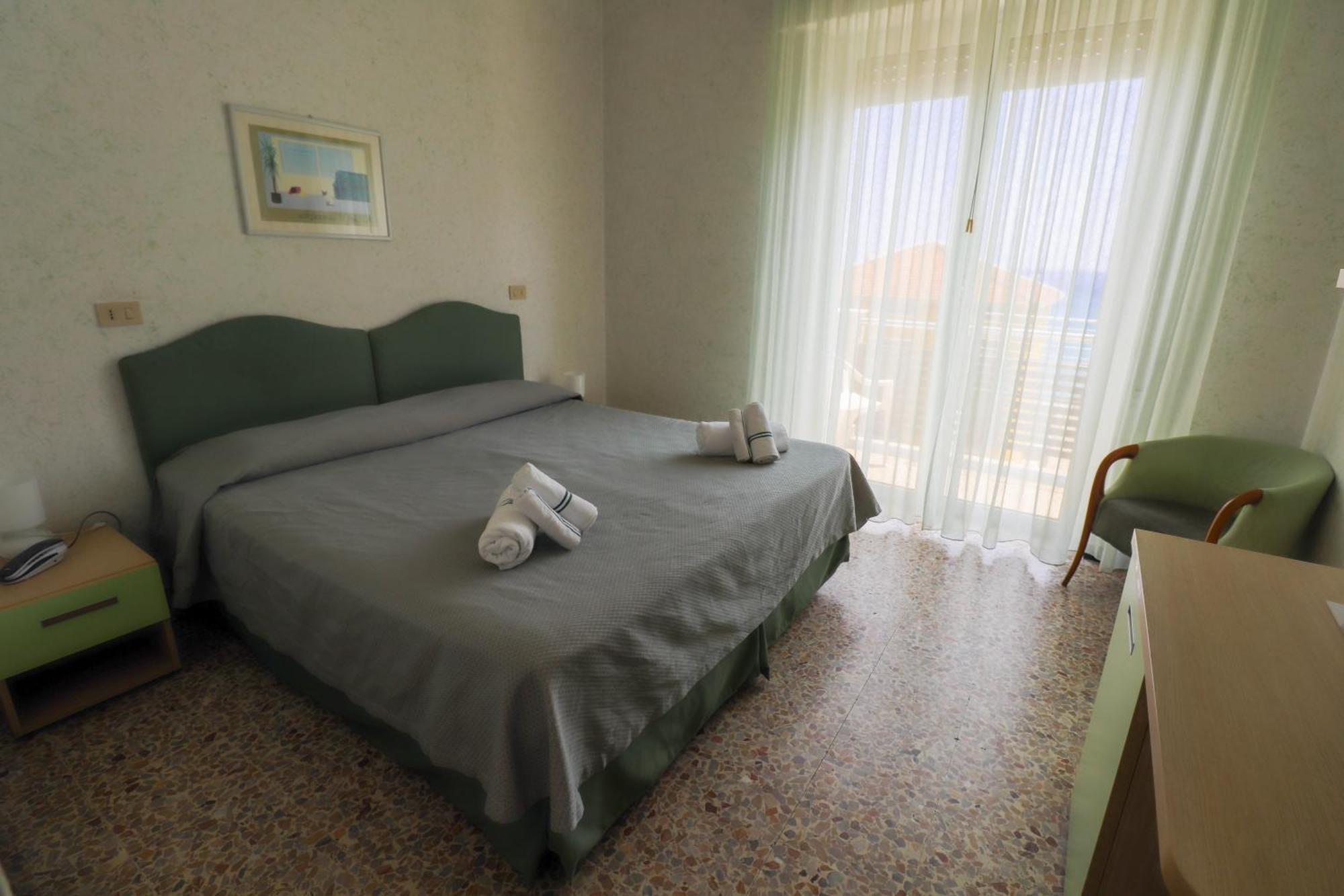 Hotel Corallo Pietra Ligure Luaran gambar